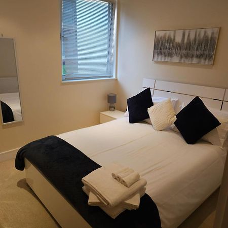 Comfy Spacious Apartment In Canary Wharf London Eksteriør bilde
