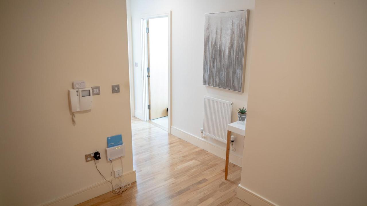Comfy Spacious Apartment In Canary Wharf London Eksteriør bilde