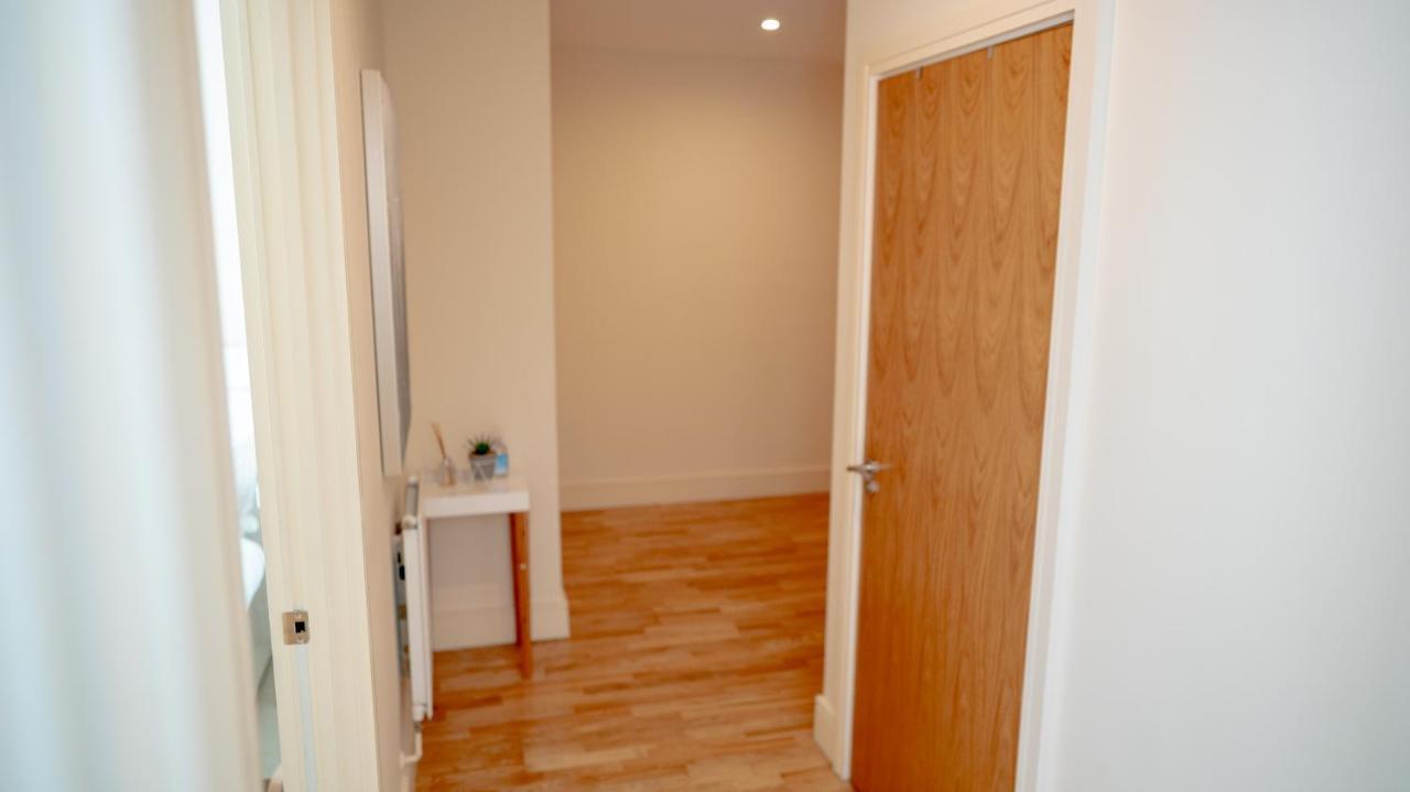 Comfy Spacious Apartment In Canary Wharf London Eksteriør bilde