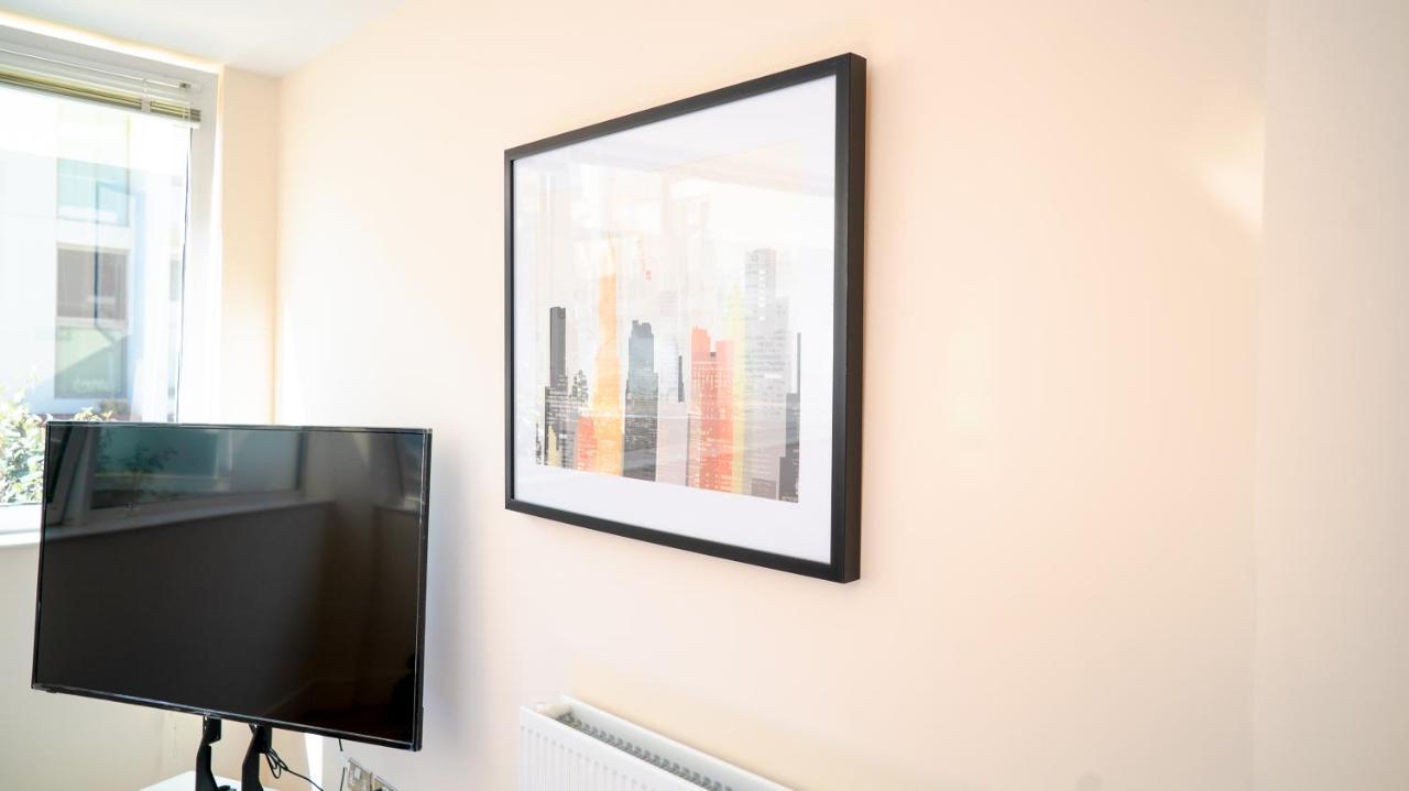 Comfy Spacious Apartment In Canary Wharf London Eksteriør bilde